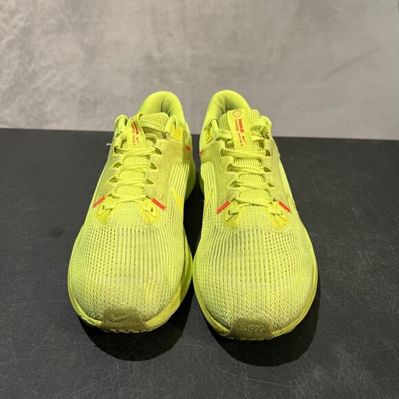 Nike Pegasus 40 Shoes Womens 9.5 Volt Running DV3854-700 Sneakers - Picture 2 of 10